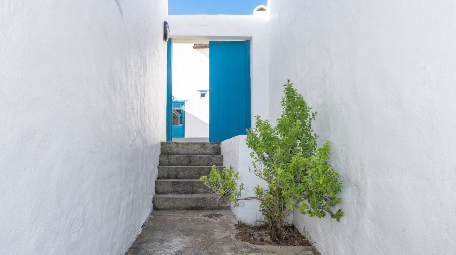 6 Bedroom Property for Sale in Struisbaai Western Cape